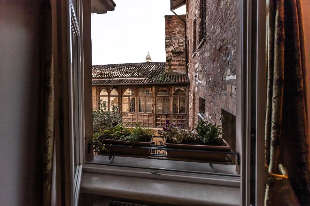 Relais Balcone Di Giulietta Hotel Verona 5*,